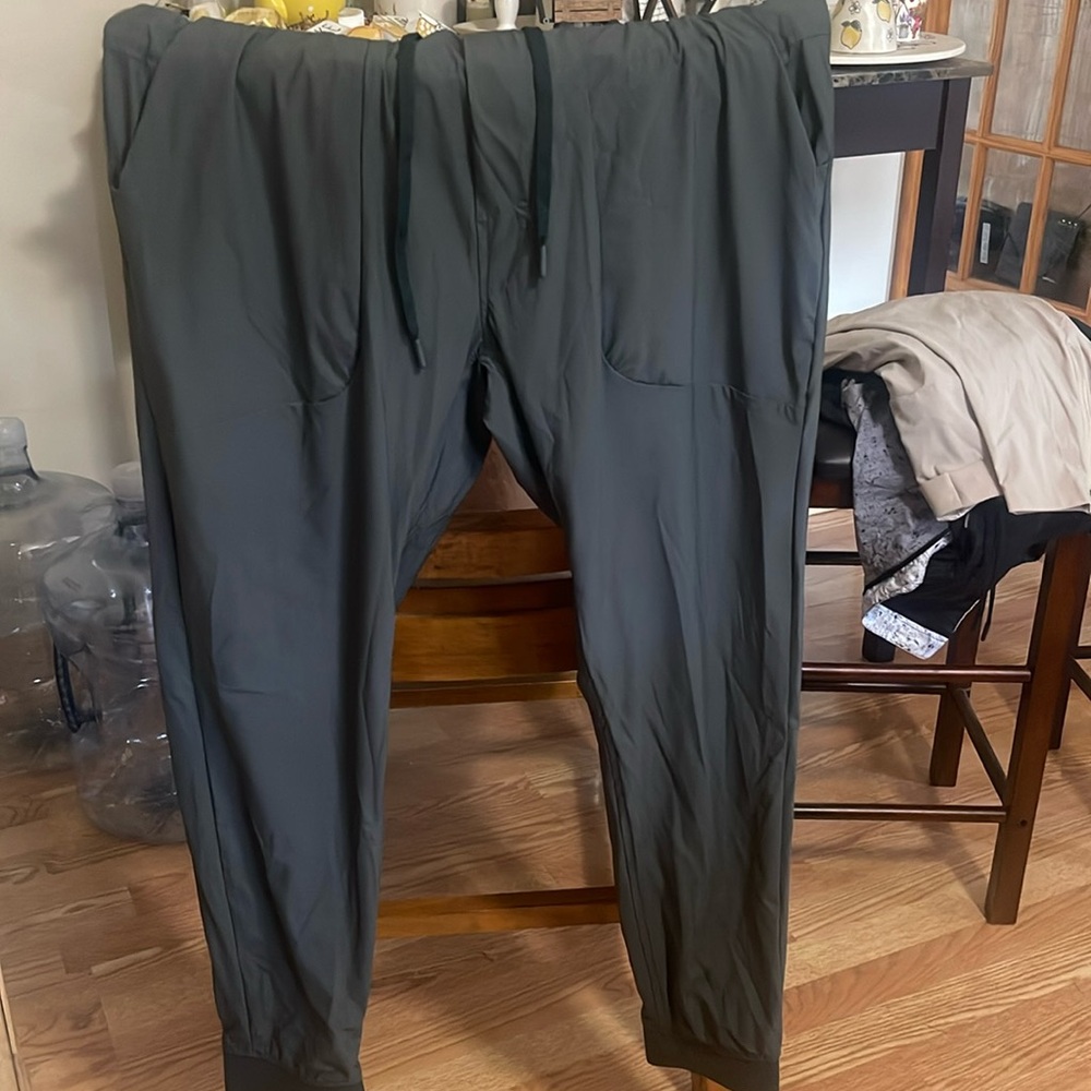 Men’s new without tags